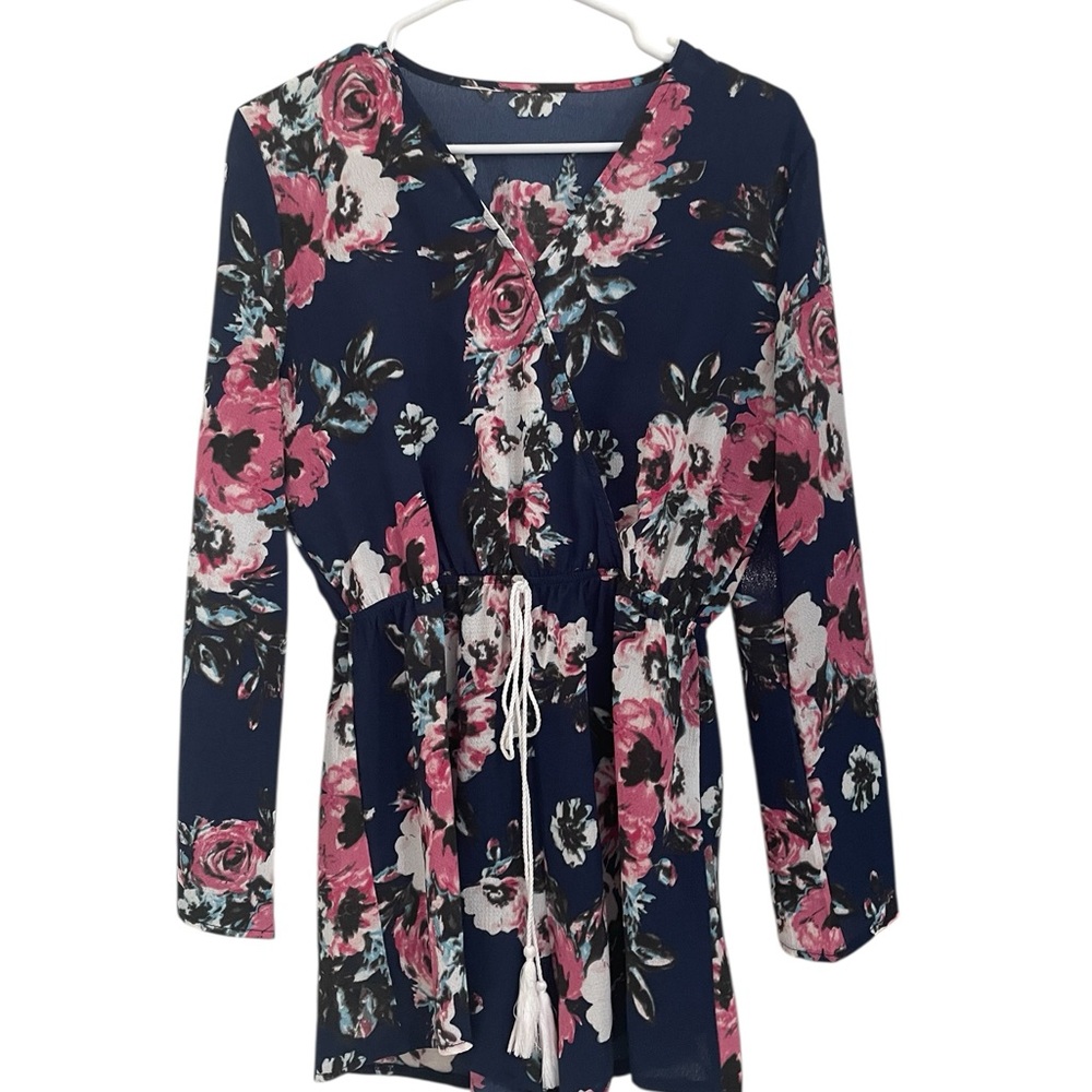 Floral Women's Romper - Navy‎ and Pink - Size Small - Picture 3 of 10